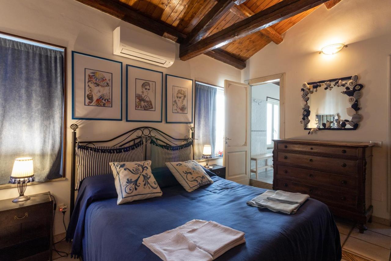 Zefiro Rooms คาตาเนีย ภายนอก รูปภาพ